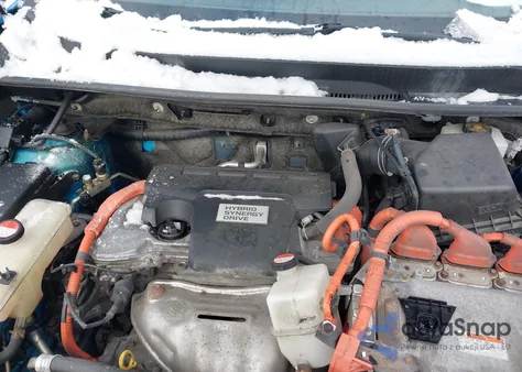 2016 Toyota Rav4 Hybrid Xle from USA, damaged, VIN JTMRJREV3GD001983